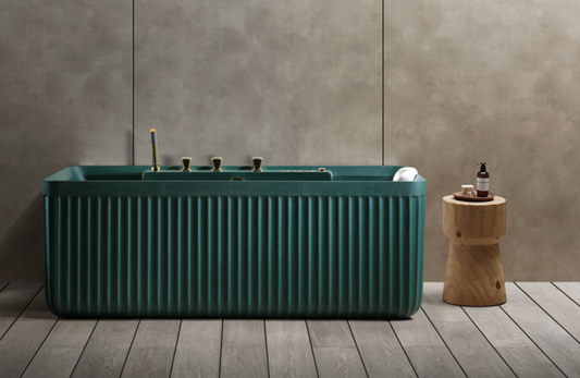 Luxury Whirlpool Massage Bathtub – Freestanding Spa Experience